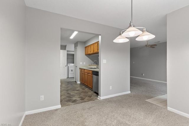 12735 Daybreak CIR, Newport News, VA 23602