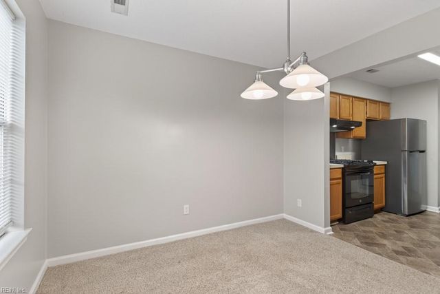 12735 Daybreak CIR, Newport News, VA 23602