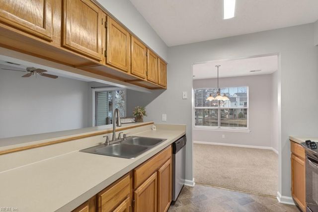 12735 Daybreak CIR, Newport News, VA 23602