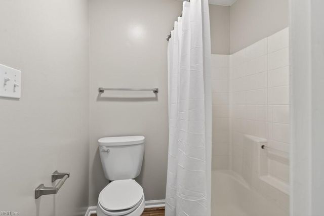 12735 Daybreak CIR, Newport News, VA 23602