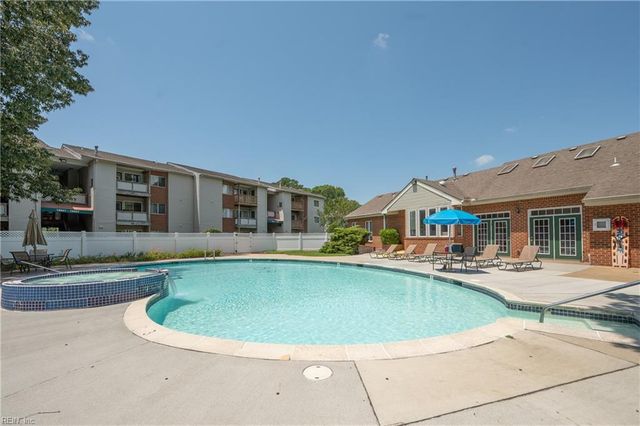 12735 Daybreak CIR, Newport News, VA 23602