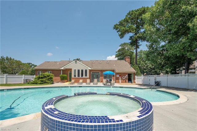 12735 Daybreak CIR, Newport News, VA 23602