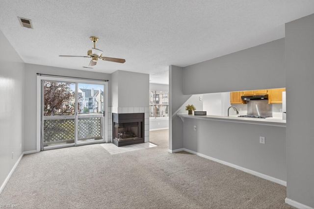 12735 Daybreak CIR, Newport News, VA 23602