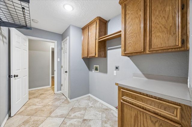 9102 N Humble Camp Road, Dickinson, TX 77539