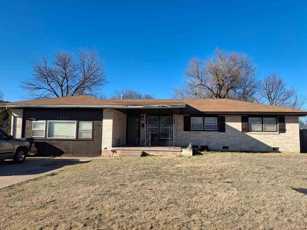 3909 NW Cheyenne Ave, Lawton, OK 73505