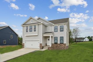 74 WHISPERING OAKS DR, Staunton, VA 24401