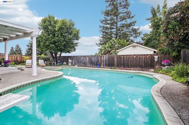 3113 Creekmore Way, San Jose, CA 95148
