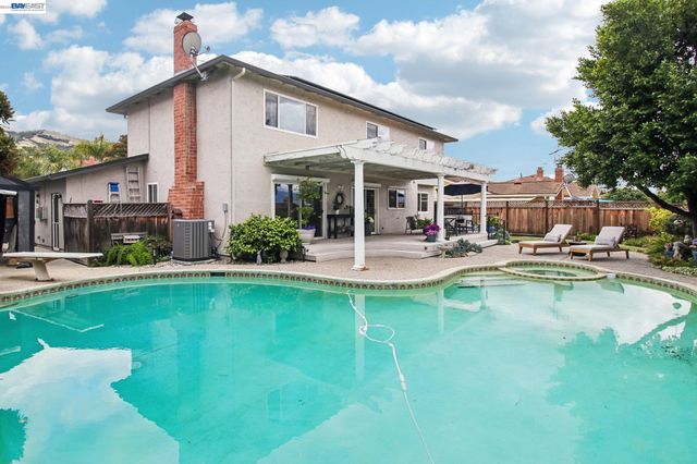 3113 Creekmore Way, San Jose, CA 95148