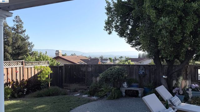 3113 Creekmore Way, San Jose, CA 95148