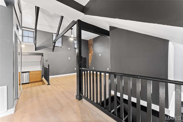 2211 Menard Street R, St Louis, MO 63104