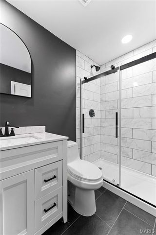 2211 Menard Street R, St Louis, MO 63104