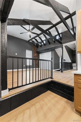 2211 Menard Street R, St Louis, MO 63104