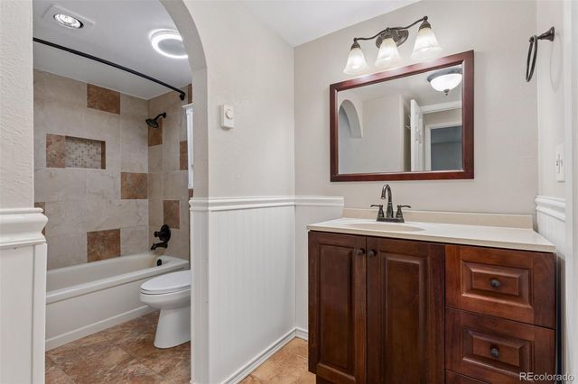 4064 S Atchison Way 102, Aurora, CO 80014