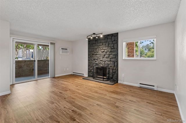 4064 S Atchison Way 102, Aurora, CO 80014