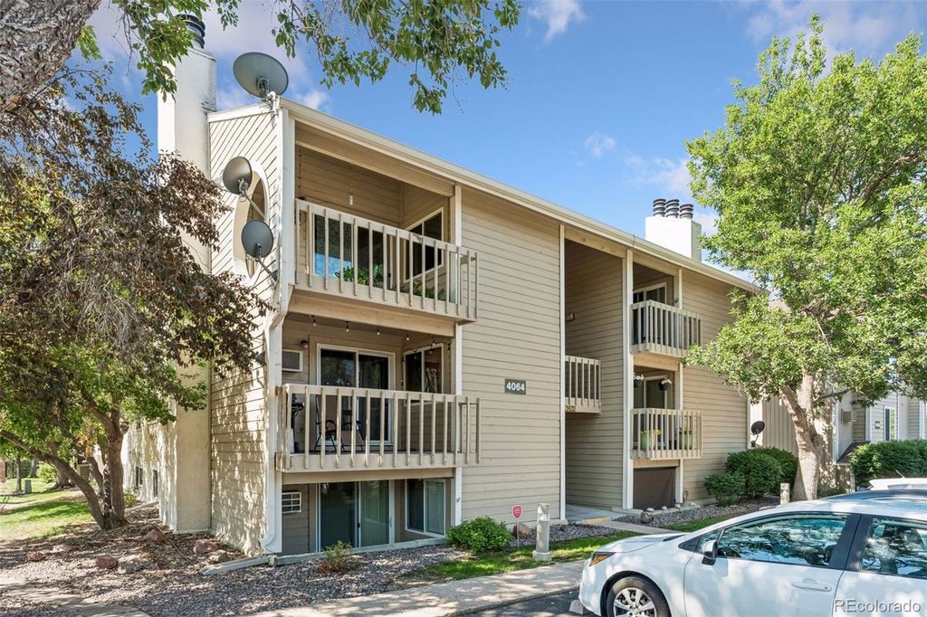 4064 S Atchison Way 102, Aurora, CO 80014