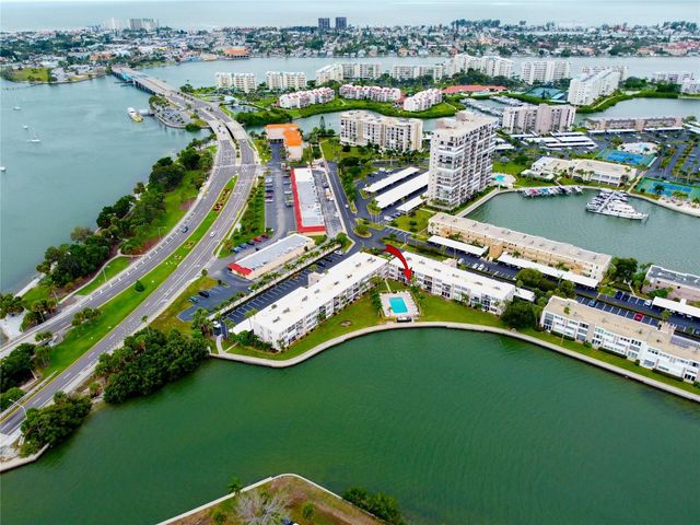 7405 BAY ISLAND DRIVE S 120, South Pasadena, FL 33707