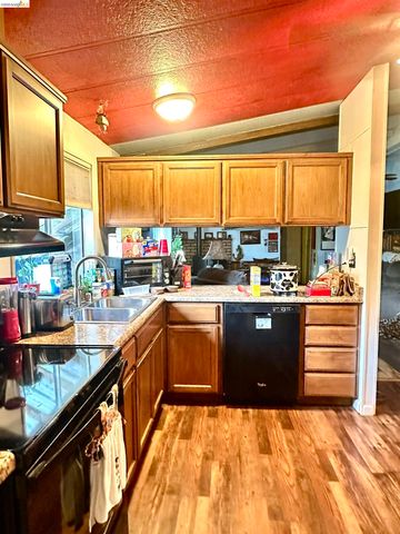 11761 Essen Lane, Sonora, CA 95370