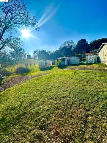 11761 Essen Lane, Sonora, CA 95370