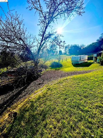 11761 Essen Lane, Sonora, CA 95370