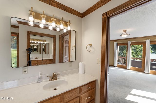 21580 Moonlight Bay Road, Abingdon, VA 24211