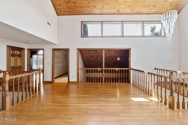 21580 Moonlight Bay Road, Abingdon, VA 24211