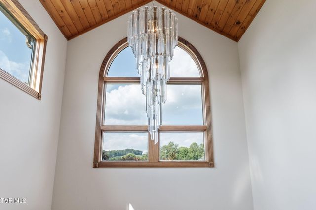 21580 Moonlight Bay Road, Abingdon, VA 24211