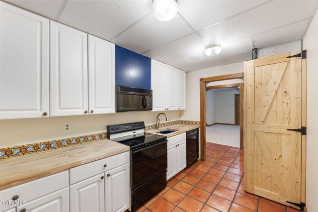 21580 Moonlight Bay Road, Abingdon, VA 24211