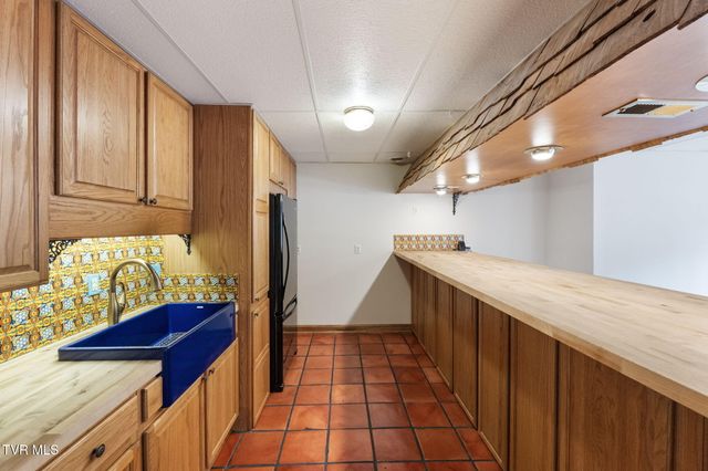 21580 Moonlight Bay Road, Abingdon, VA 24211