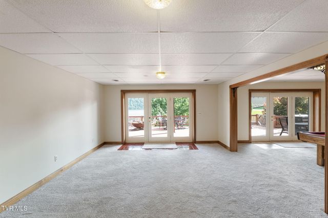 21580 Moonlight Bay Road, Abingdon, VA 24211