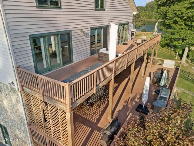 21580 Moonlight Bay Road, Abingdon, VA 24211