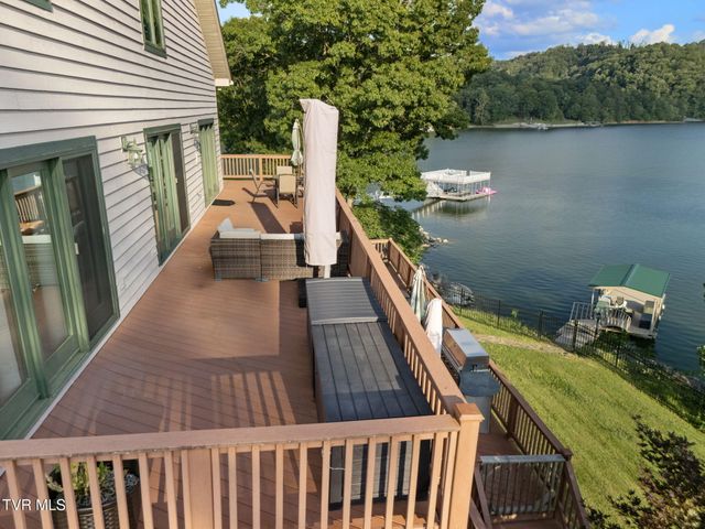 21580 Moonlight Bay Road, Abingdon, VA 24211