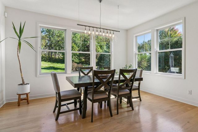 1631 Deephaven Drive, Woodbury, MN 55129