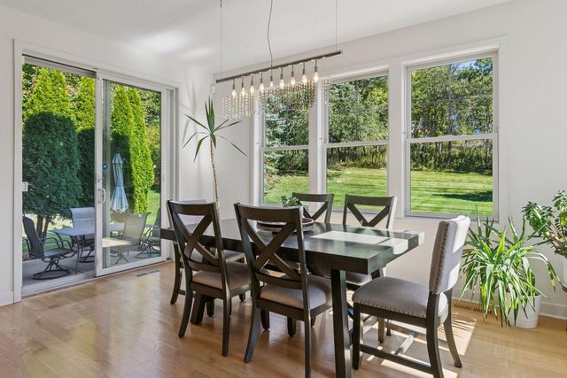 1631 Deephaven Drive, Woodbury, MN 55129