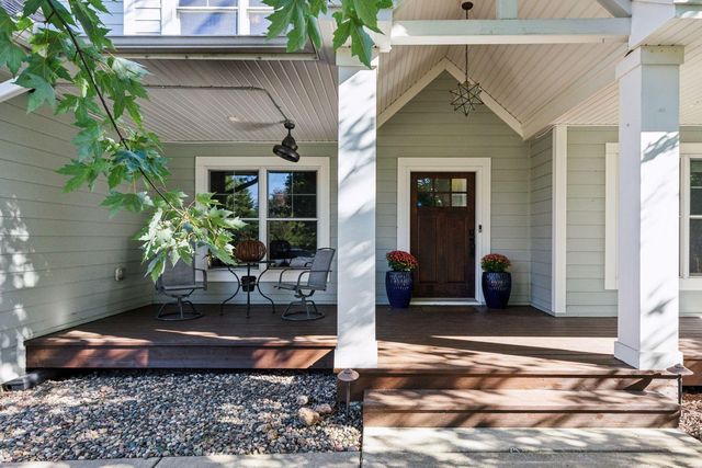 1631 Deephaven Drive, Woodbury, MN 55129