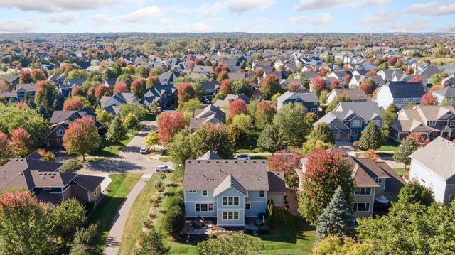 1631 Deephaven Drive, Woodbury, MN 55129