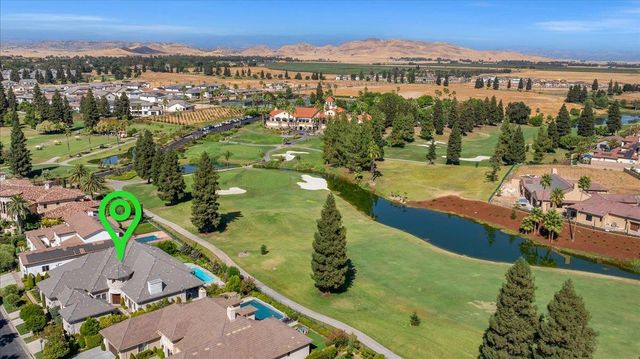 11350 N Glencastle Way, Fresno, CA 93730