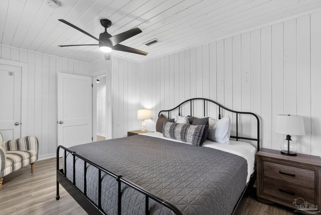 351 E 2nd Ave, Gulf Shores, AL 36542