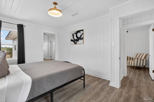 351 E 2nd Ave, Gulf Shores, AL 36542