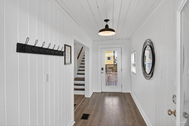 351 E 2nd Ave, Gulf Shores, AL 36542