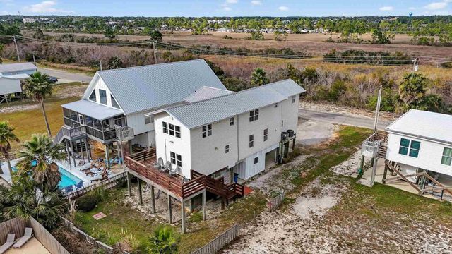 351 E 2nd Ave, Gulf Shores, AL 36542