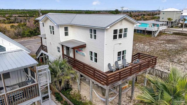 351 E 2nd Ave, Gulf Shores, AL 36542