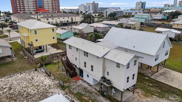 351 E 2nd Ave, Gulf Shores, AL 36542