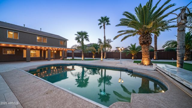 31689 N BLACKFOOT Drive, San Tan Valley, AZ 85143