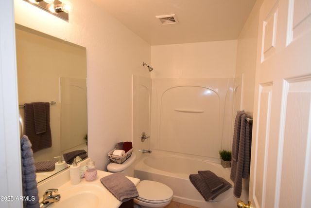 31689 N BLACKFOOT Drive, San Tan Valley, AZ 85143