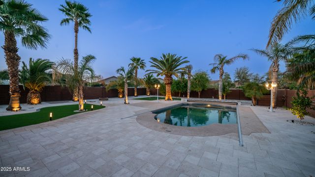 31689 N BLACKFOOT Drive, San Tan Valley, AZ 85143