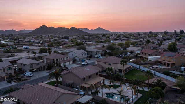 31689 N BLACKFOOT Drive, San Tan Valley, AZ 85143