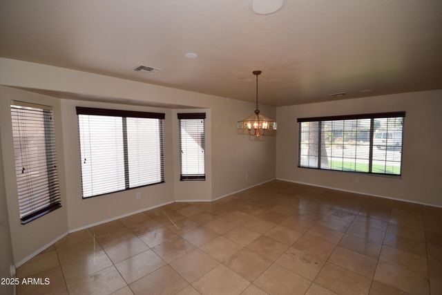 31689 N BLACKFOOT Drive, San Tan Valley, AZ 85143