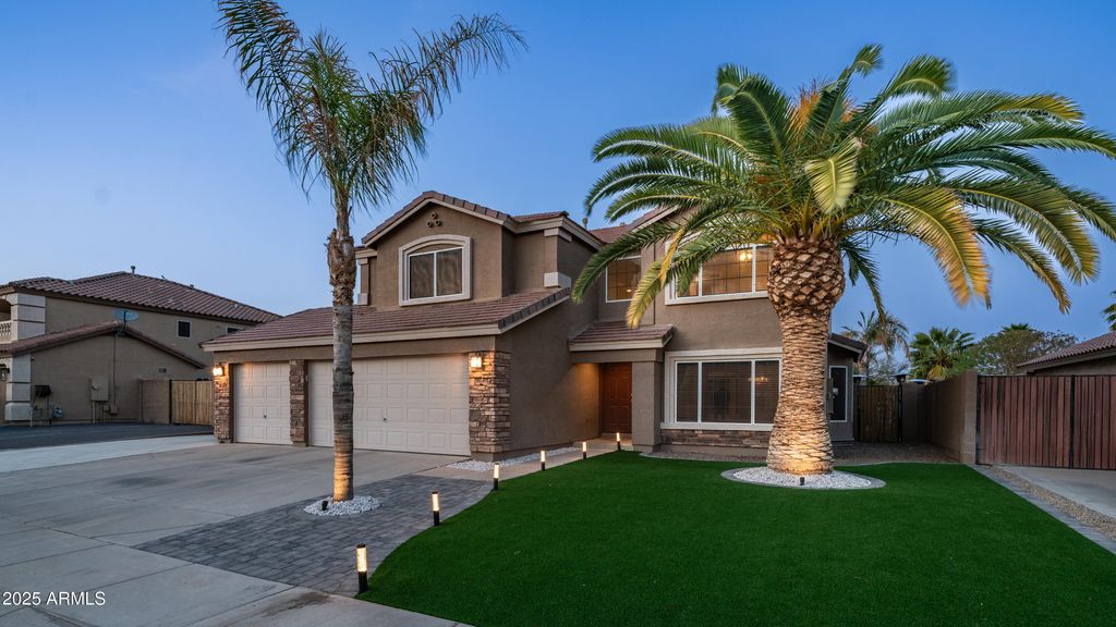 31689 N BLACKFOOT Drive, San Tan Valley, AZ 85143