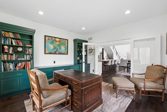 600 W 6th St Court, Coal Valley, IL 61240
