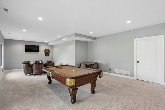 600 W 6th St Court, Coal Valley, IL 61240